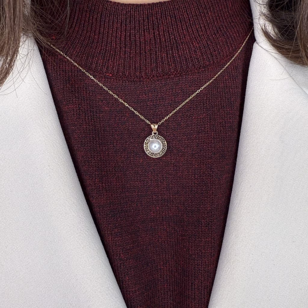 پلاک ورساچه مرواریدی - تصویر 3